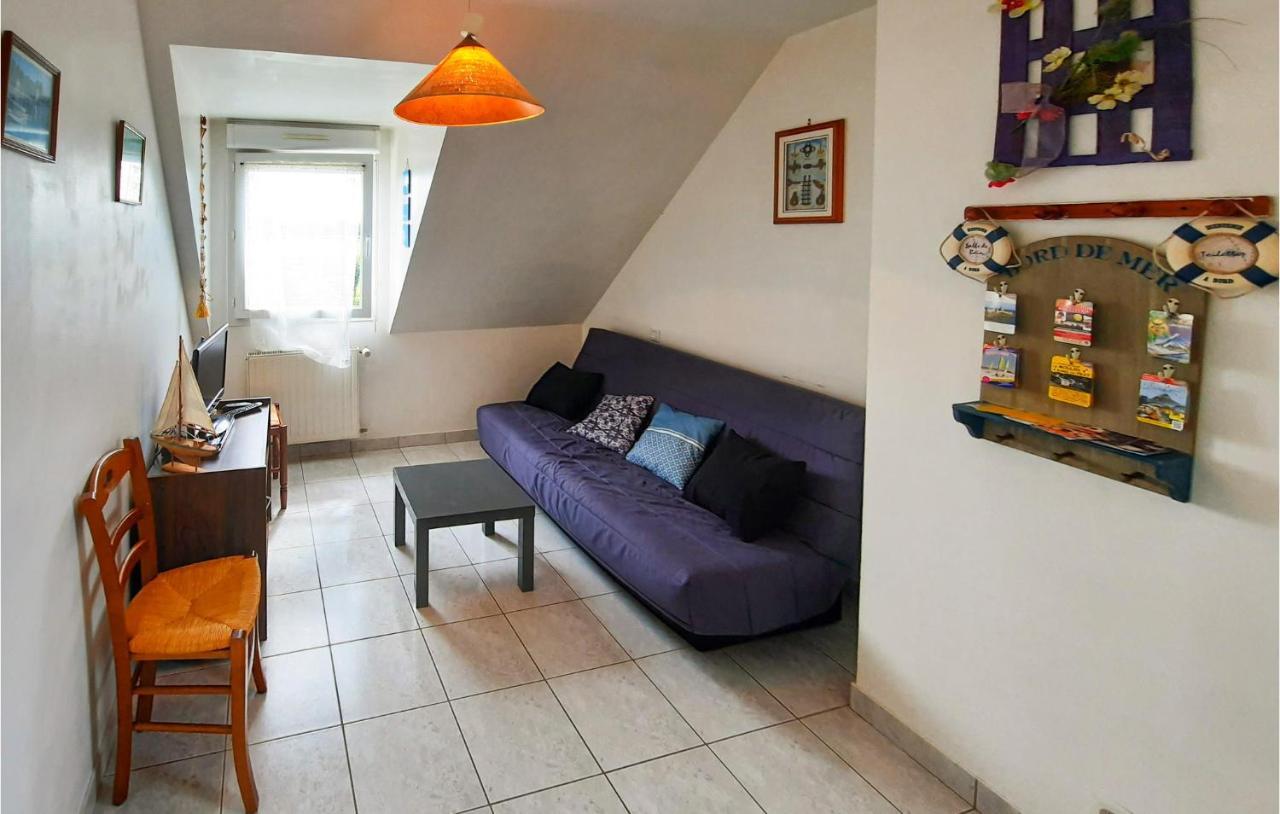 Amazing Apartment In Roz-Landrieux With Kitchen Exteriör bild